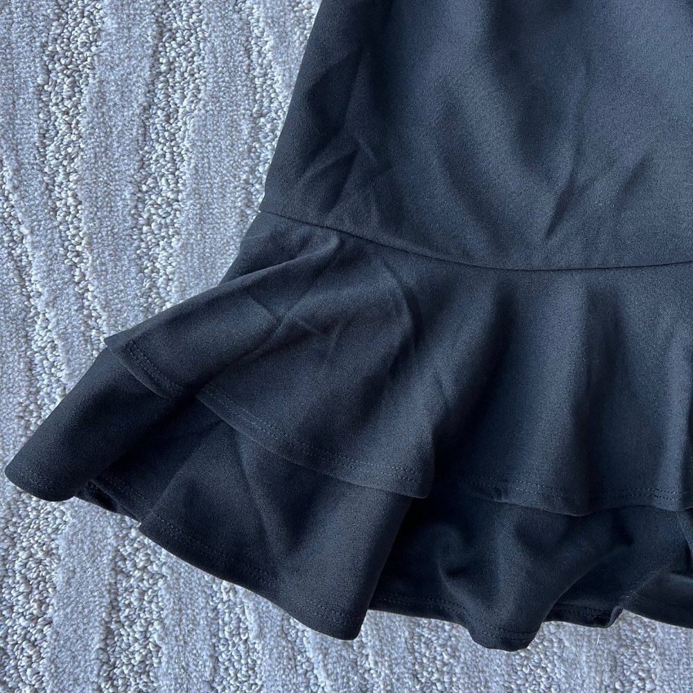 FLOERNS V-Back Ruffle Dress - Picture 9 of 17
